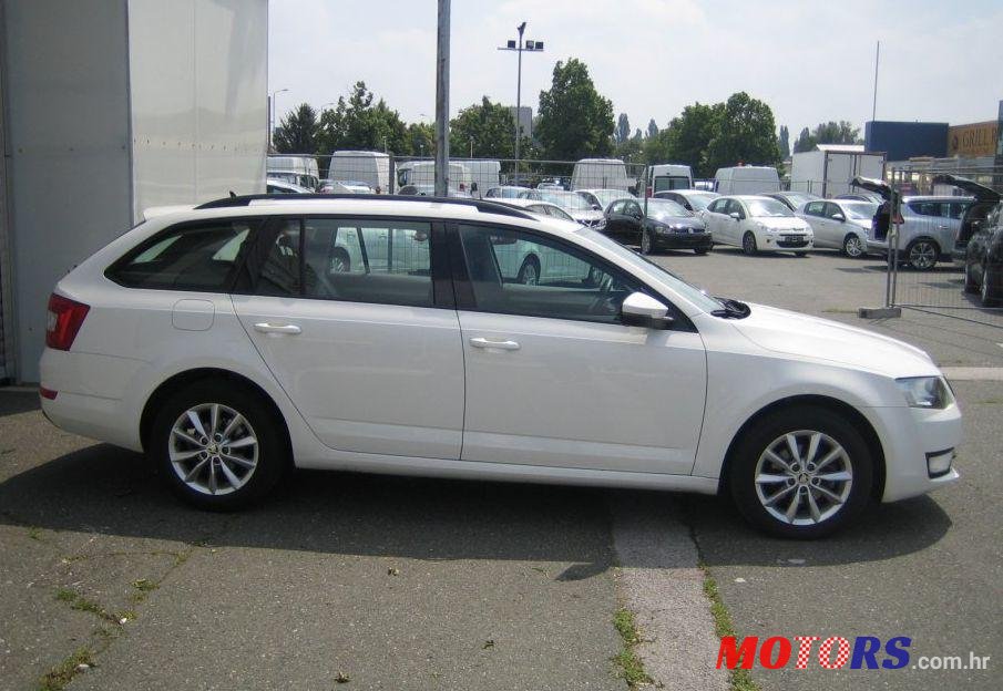 2016' Skoda Octavia Combi 1,6 Tdi photo #1