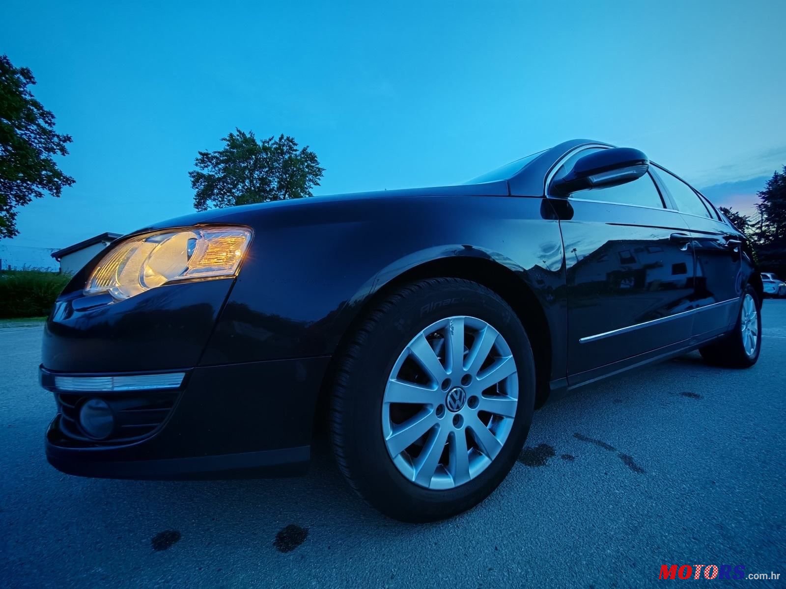 2008' Volkswagen Passat 2,0 Tdi photo #3