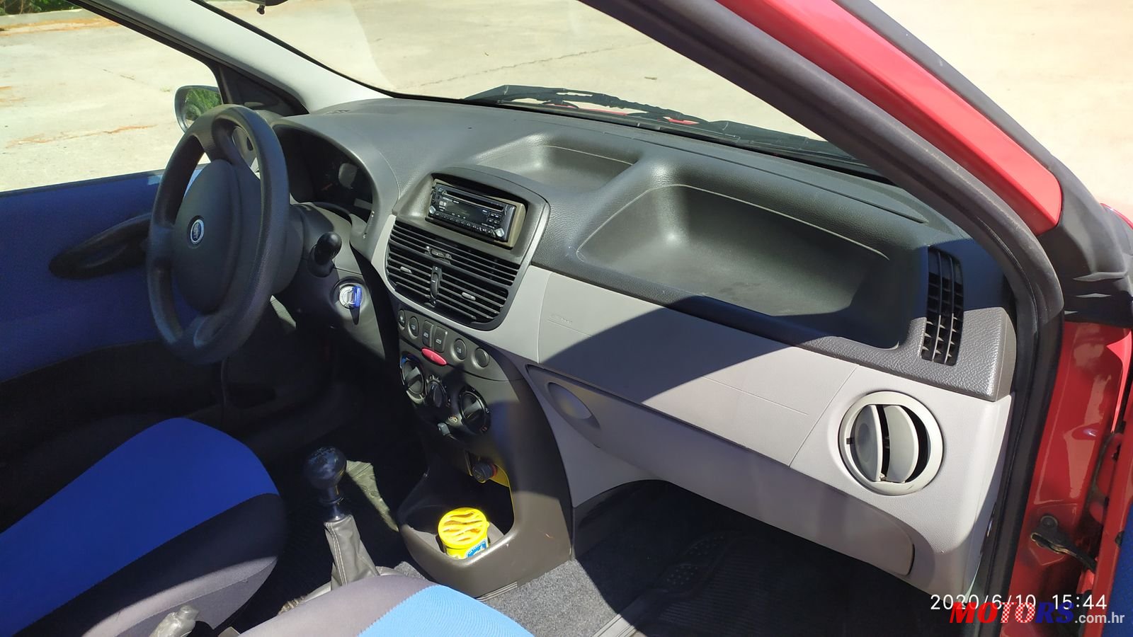 2002' Fiat Punto Active photo #6