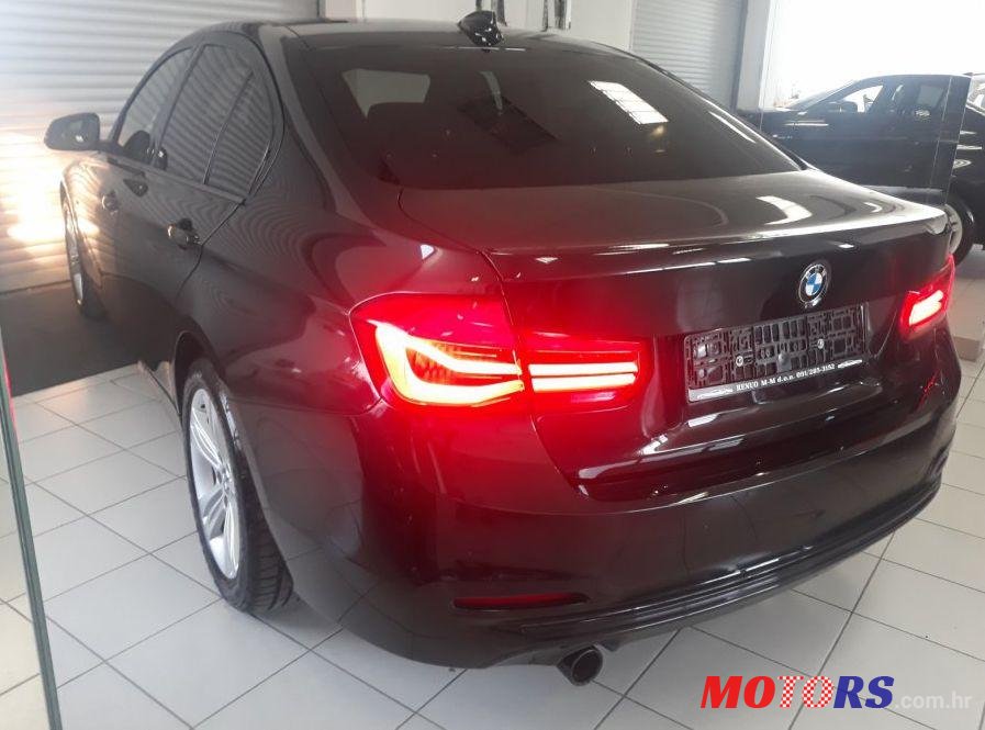 2015' BMW Serija 3 316D photo #3