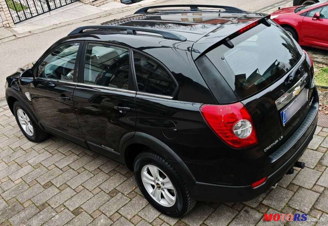 2010' Chevrolet Captiva 2,0 D photo #1