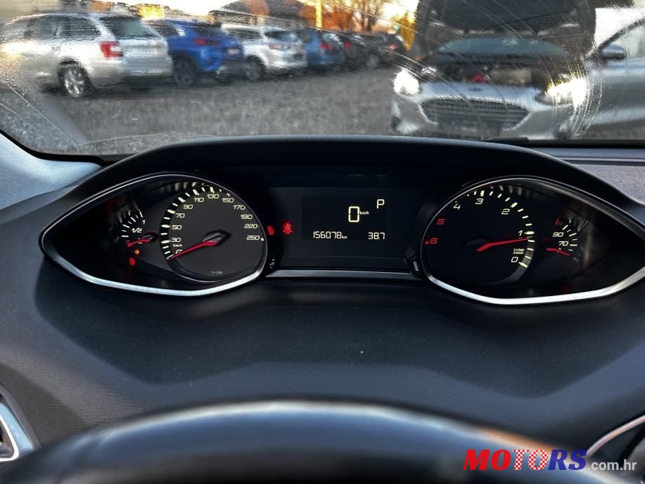 2016' Peugeot 308 Sw photo #2