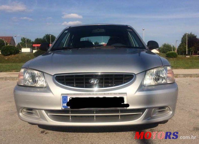 2002' Hyundai Accent 1,5 Gt photo #3