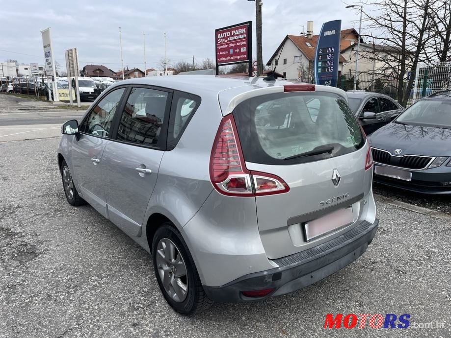 2011' Renault Scenic 1,5 Dci photo #2