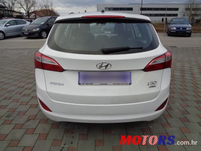 2014' Hyundai i30 Cw 1,6 Crdi photo #6