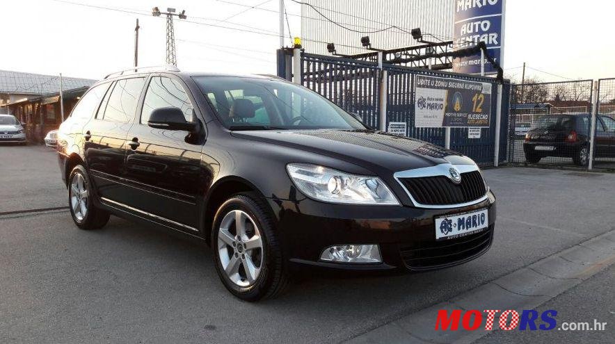 2011' Skoda Octavia Combi 1,6 Tdi photo #1