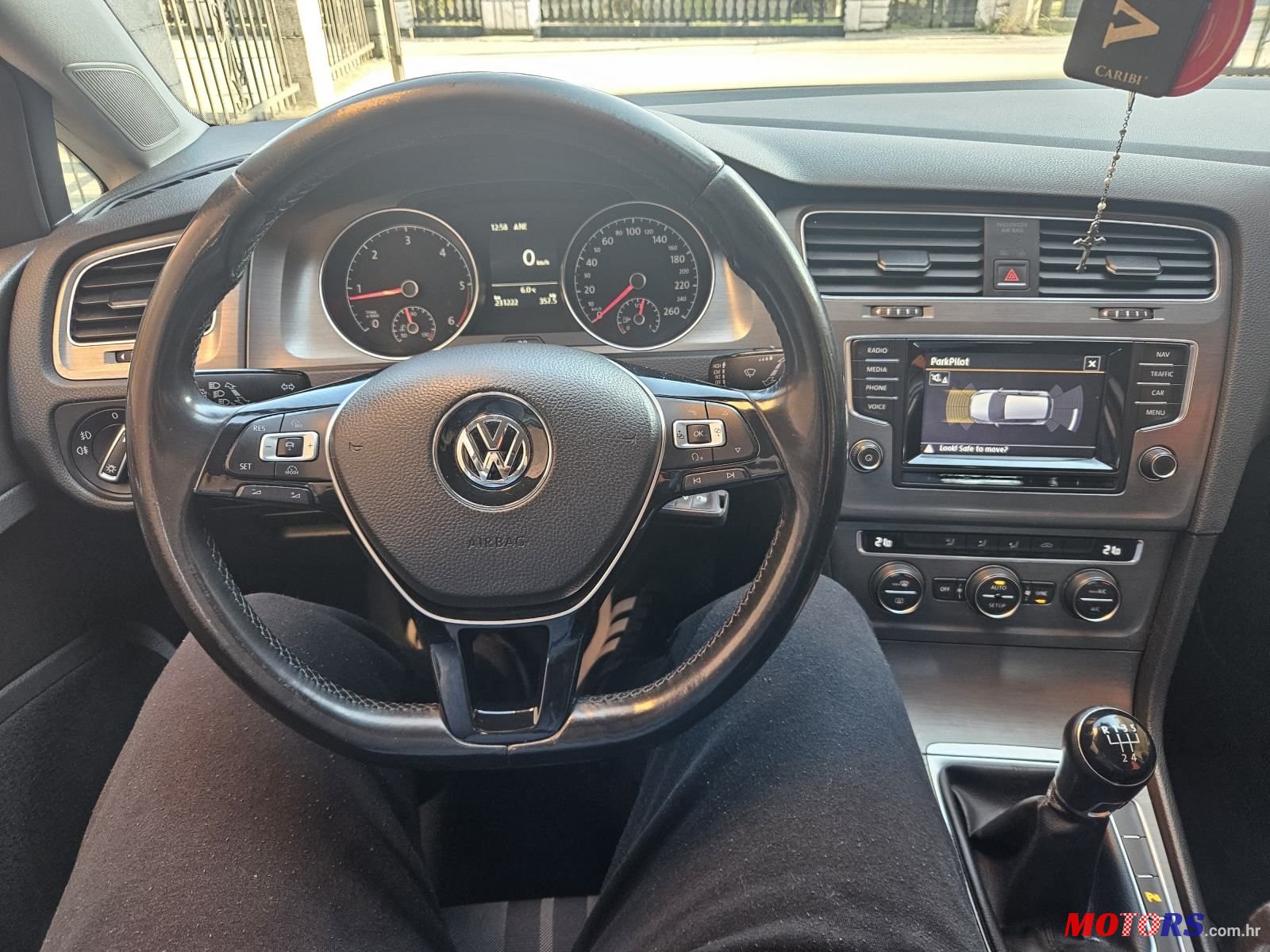 2013' Volkswagen Golf VII photo #6
