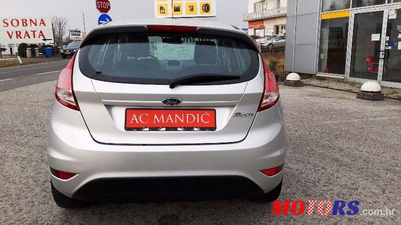 2016' Ford Fiesta photo #5