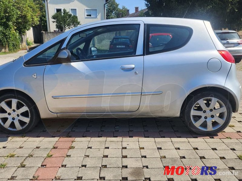 2006' Mitsubishi Colt 1,1 photo #6