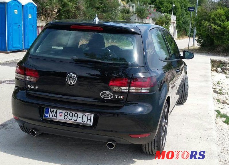 2011' Volkswagen Golf VI 1,6 Tdi photo #3