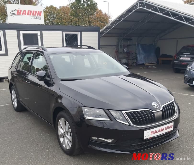 2018' Skoda Octavia Combi photo #2