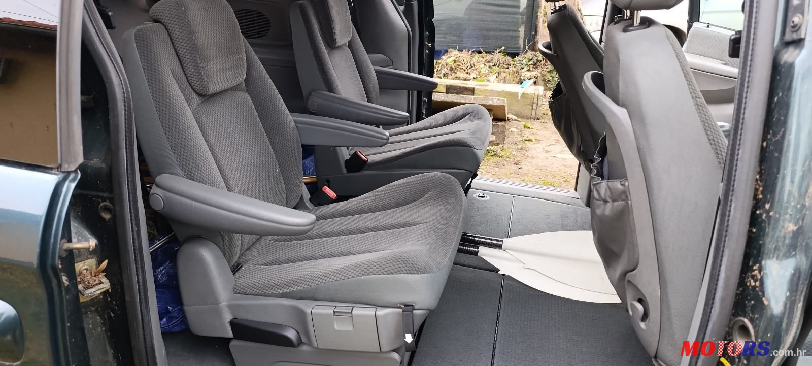 2005' Chrysler Grand Voyager 2.8 Crd photo #6