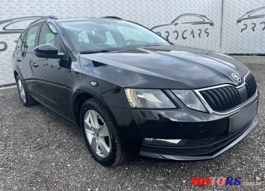 2017' Skoda Octavia Combi photo #3