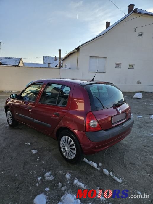 2002' Renault Clio 1,2 photo #5