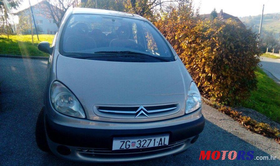 2003' Citroen Xsara Picasso 2,0 Hdi photo #1