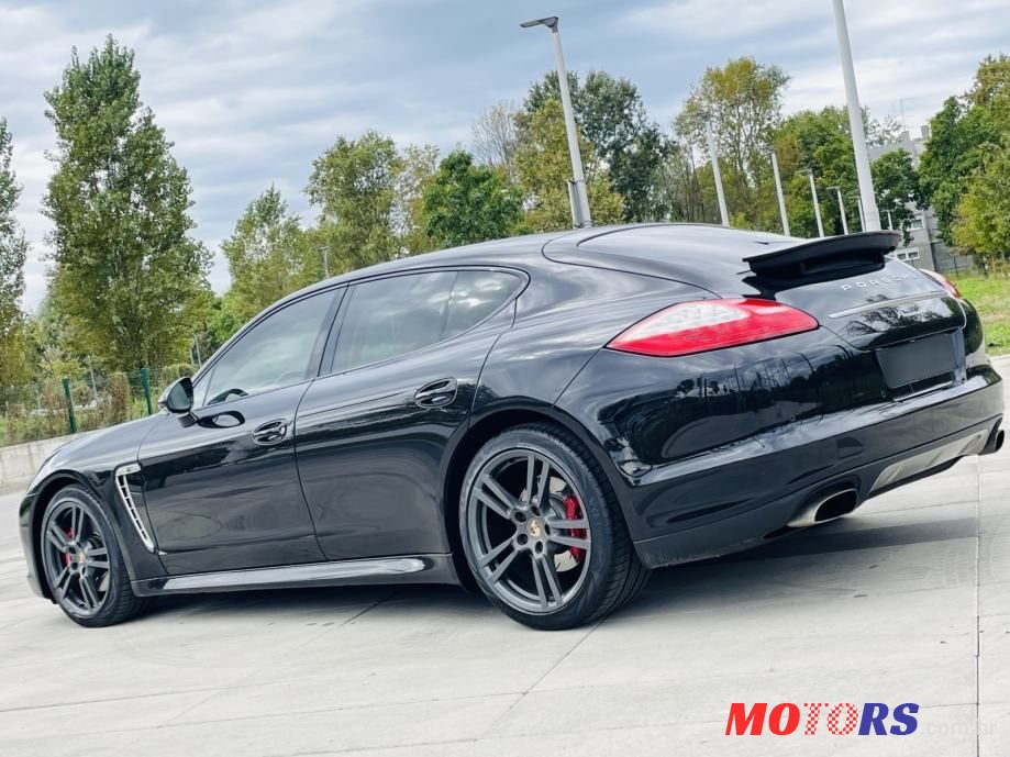 2013' Porsche Panamera Diesel photo #3