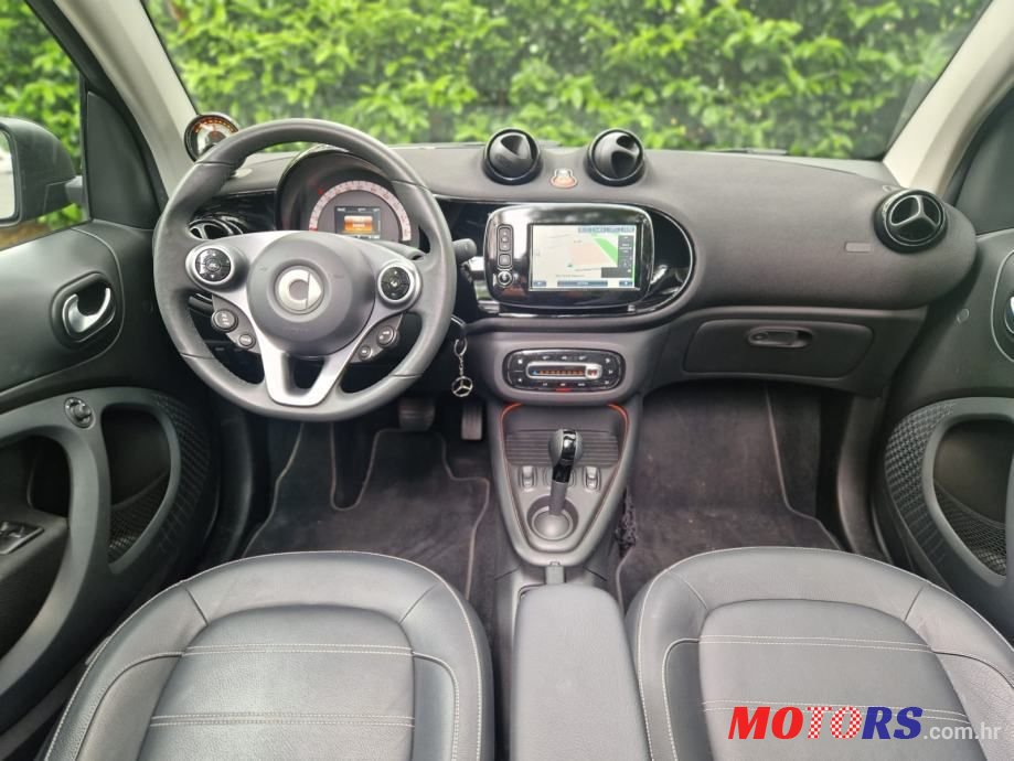 2020' Smart Fortwo Eq photo #6