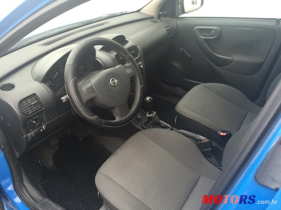 2002' Opel Corsa photo #2