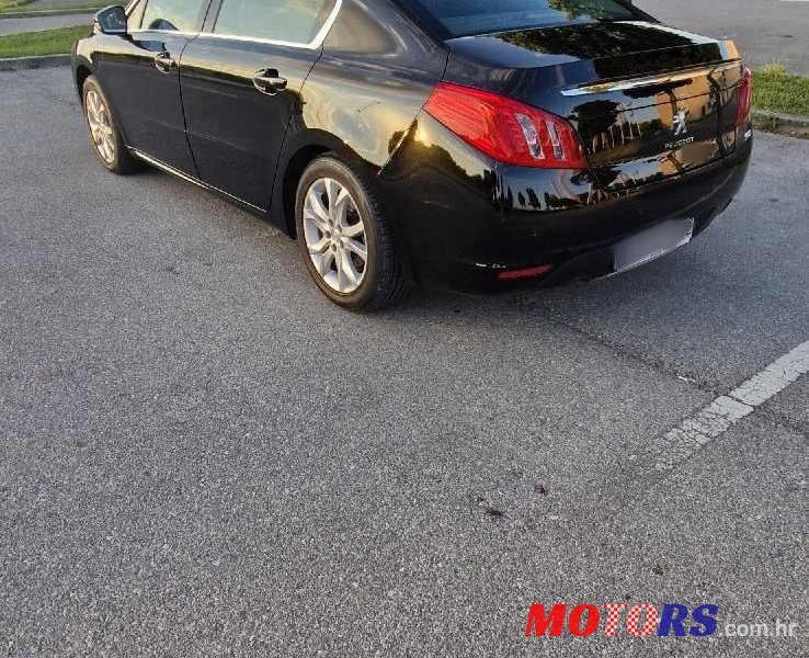 2013' Peugeot 508 Hybrid4 2,0 Hdi photo #3