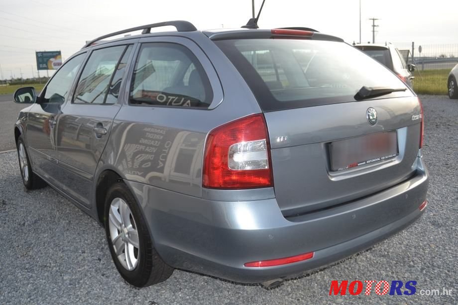 2013' Skoda Octavia Combi photo #4