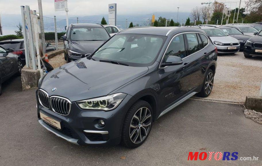2016' BMW X1 18D photo #1