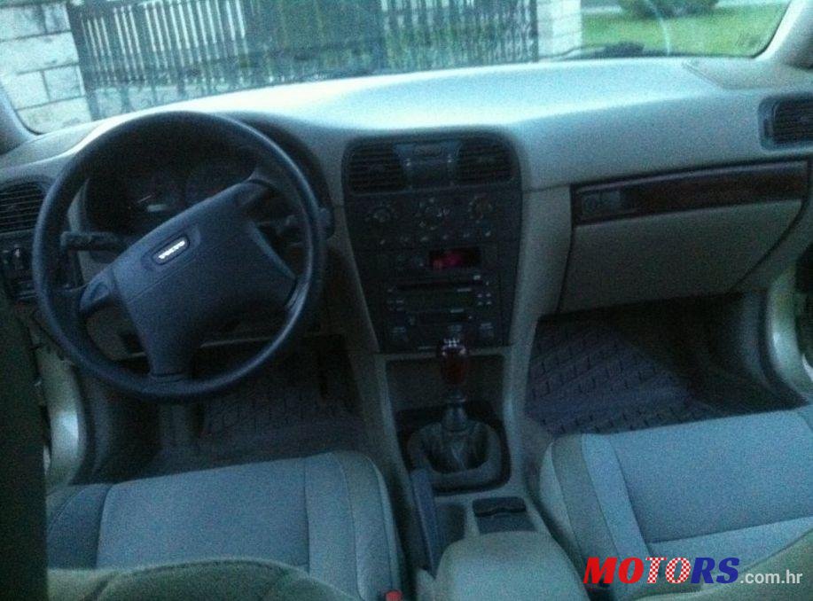 2000' Volvo S40 1,8 photo #1