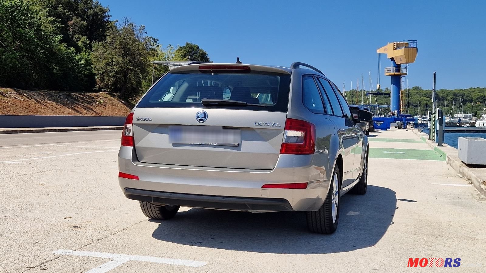 2016' Skoda Octavia Combi photo #2
