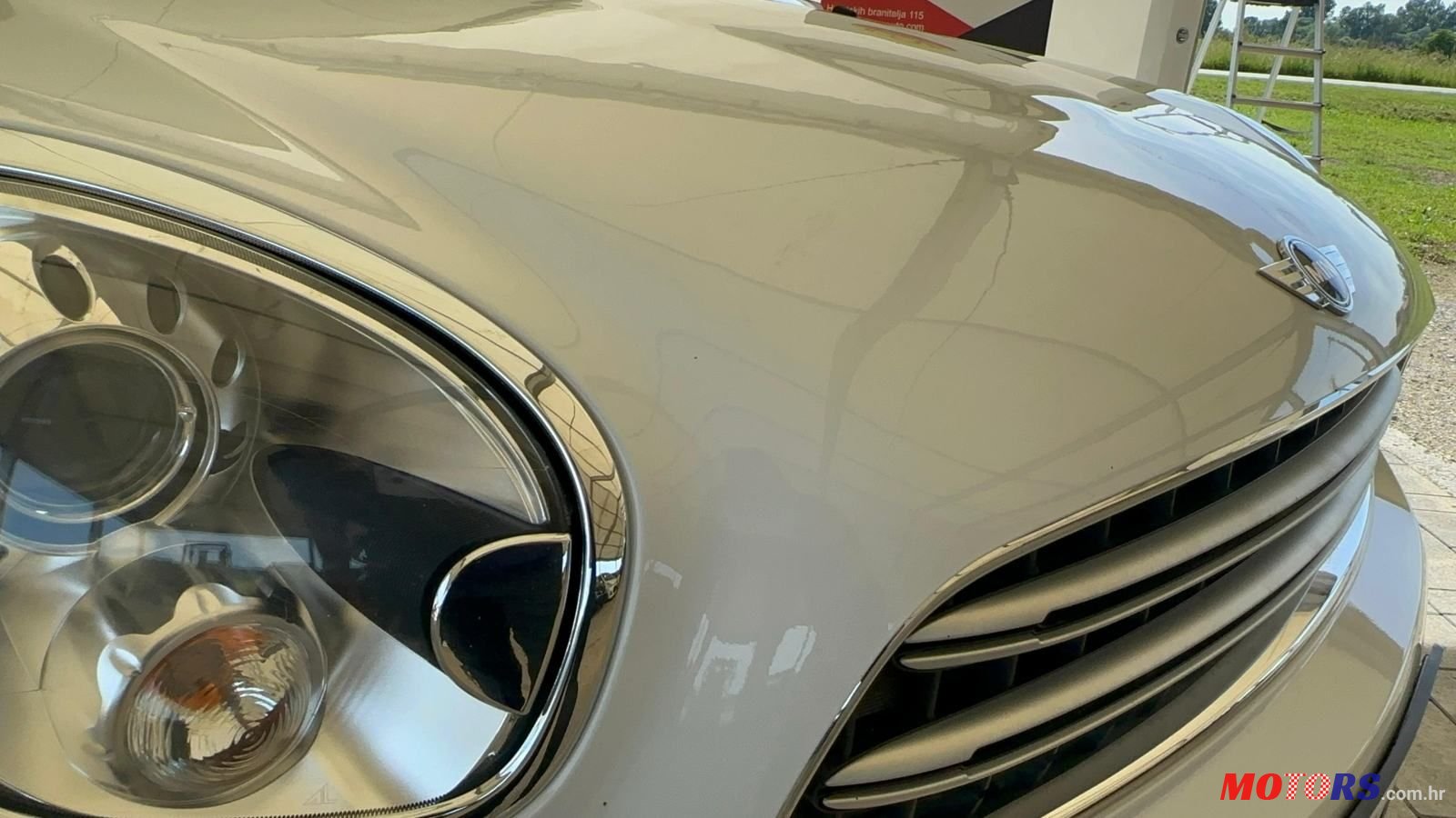 2014' MINI Cooper Cooper D All4 photo #5