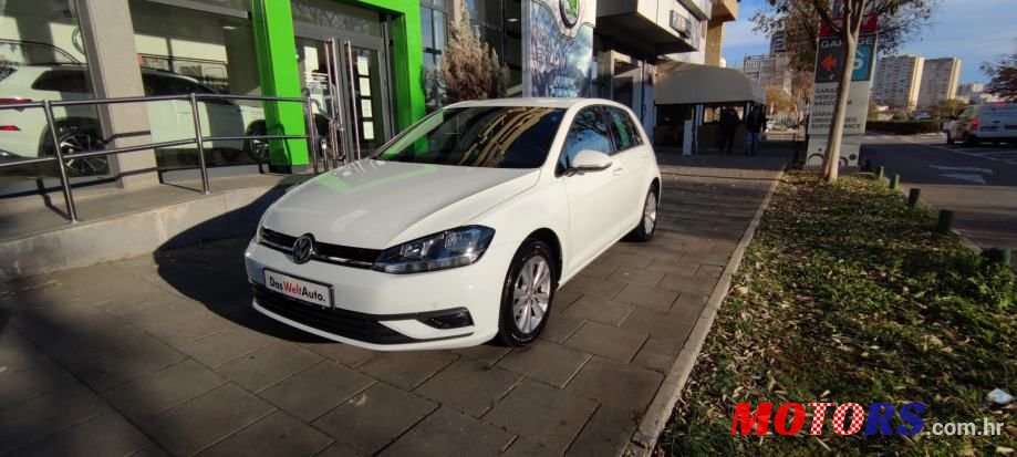 2018' Volkswagen Golf 7 1,0 Tsi photo #1