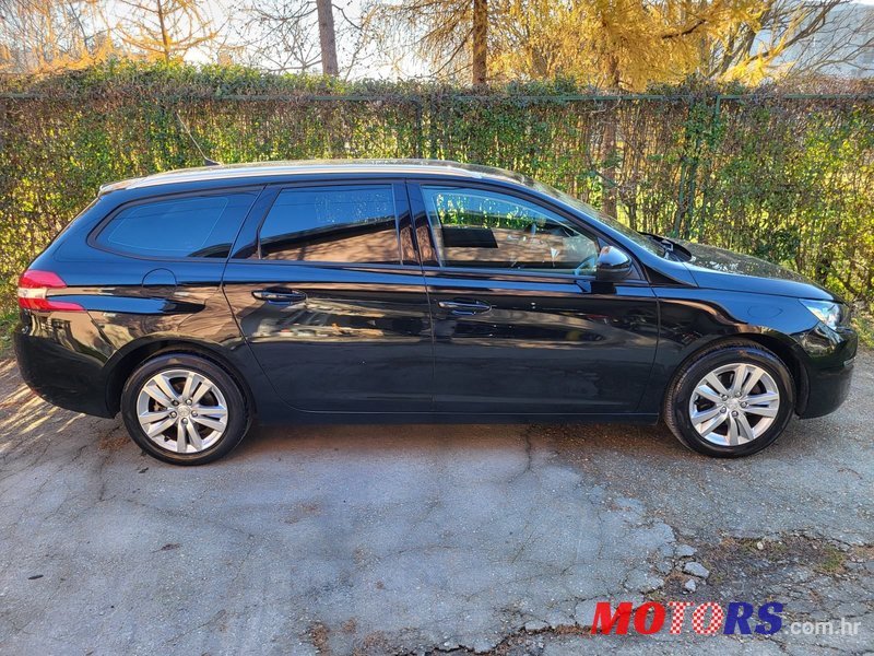 2016' Peugeot 308 1,6 Bluehdi photo #5