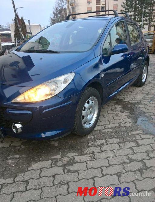 2006' Peugeot 307 1,6 16V Hdi photo #1