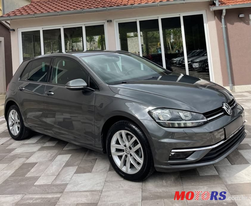 2017' Volkswagen Golf 7 1,6 Tdi Bmt photo #2