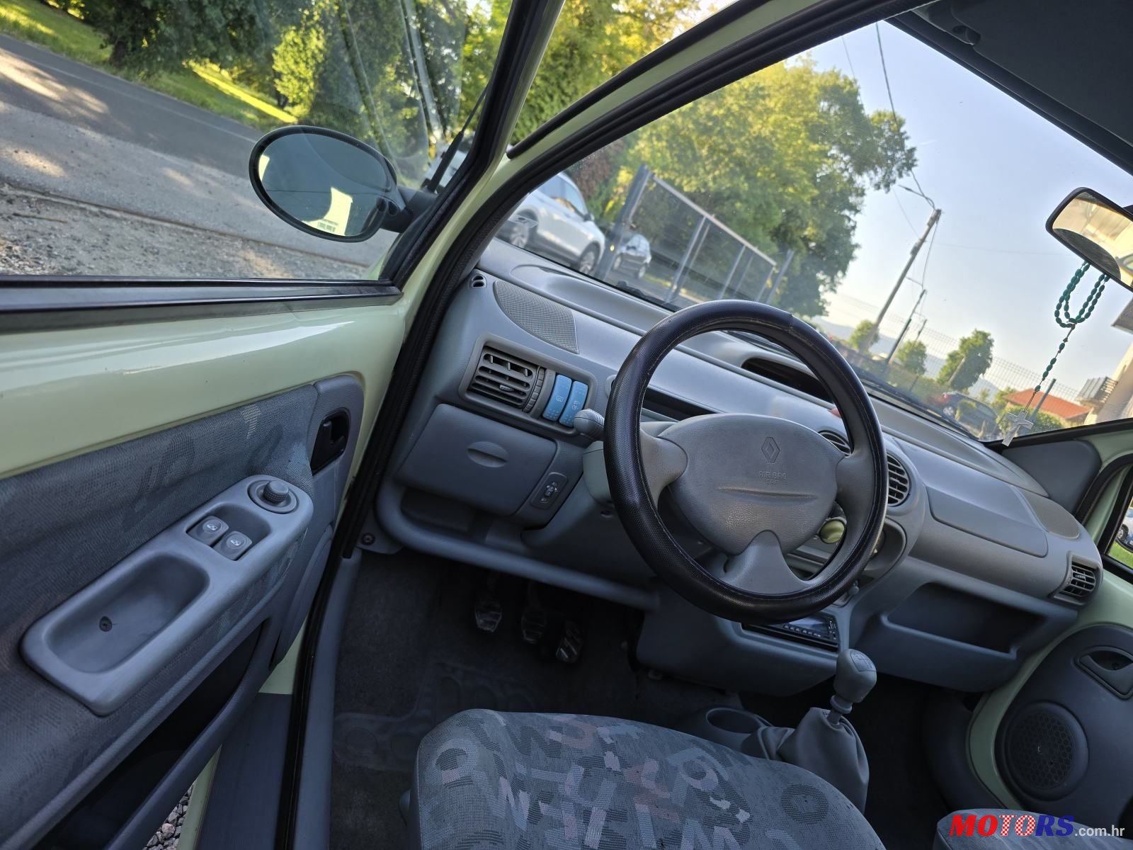 2006' Renault Twingo 1,2 photo #6