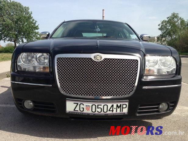 2006' Chrysler 300C photo #1