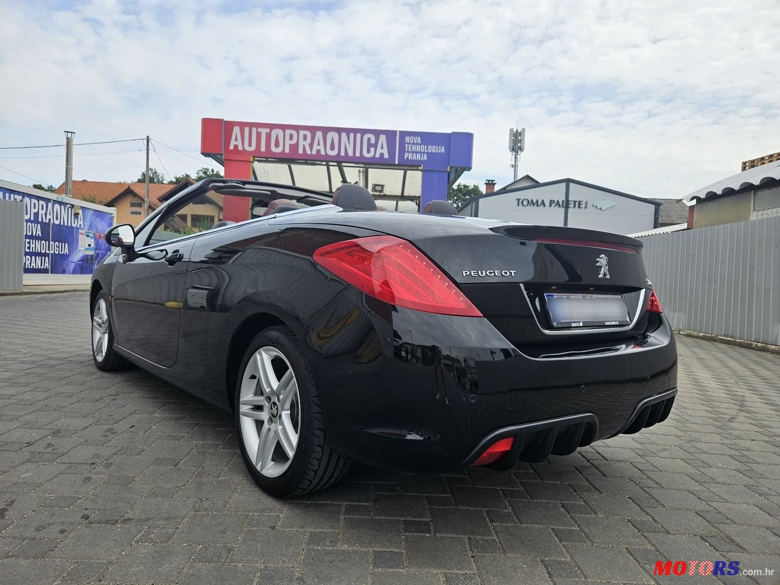 2011' Peugeot 308 photo #3