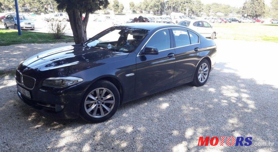 2013' BMW Serija 5 520D photo #1