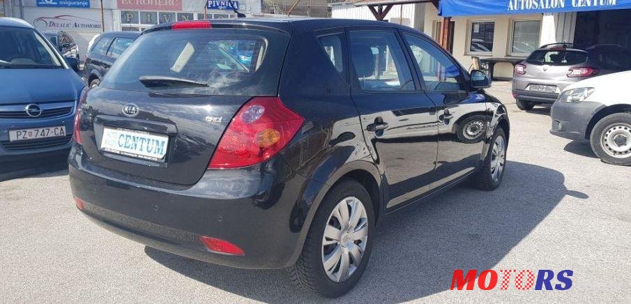2010' Kia Cee'D 1,6 Crdi photo #1