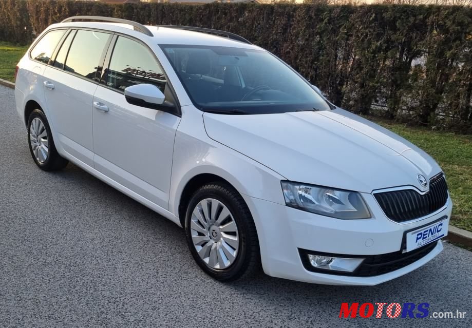 2016' Skoda Octavia Combi photo #3