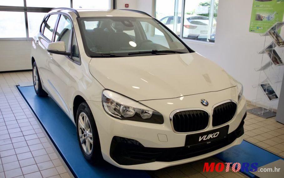 2018' BMW Serija 2 Active Tourer 216D photo #1
