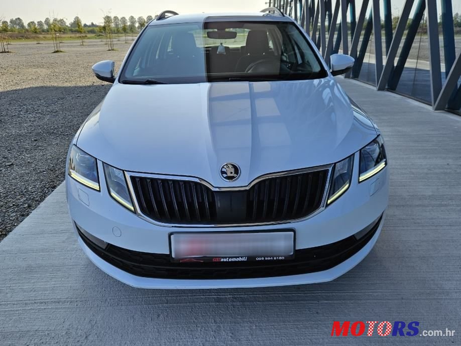2019' Skoda Octavia Combi photo #6