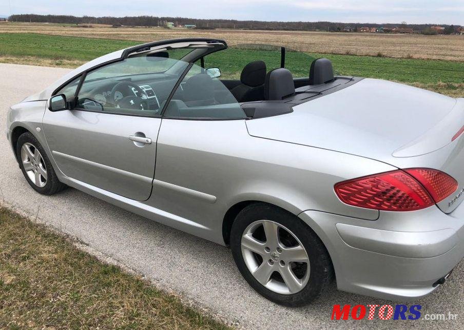 2004' Peugeot 307 Cc 2,0 16V photo #1