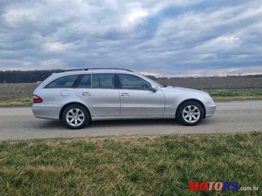 2004' Mercedes-Benz E-Klasa 220 Cdi T photo #3