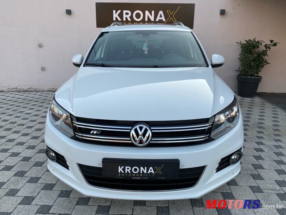 2015' Volkswagen Tiguan 2,0 Tdi Bmt photo #2