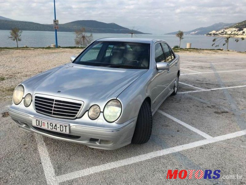 2000' Mercedes-Benz E-Klasa 320 photo #1