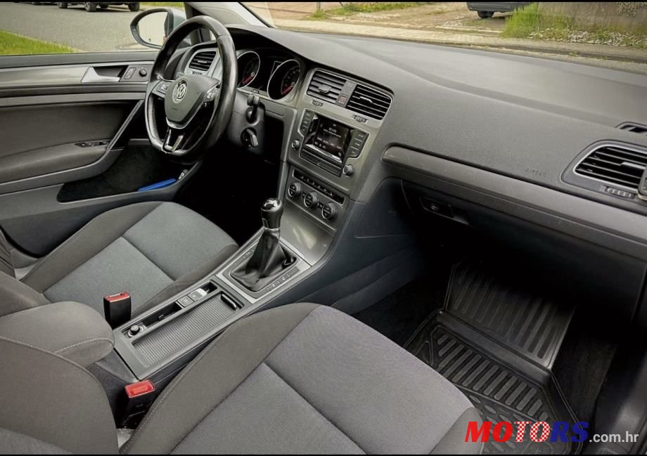 2013' Volkswagen Golf 7 1,6 Tdi Bmt photo #6