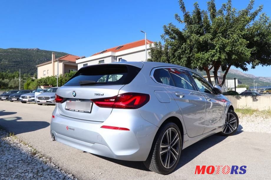2020' BMW Serija 1 116D photo #4