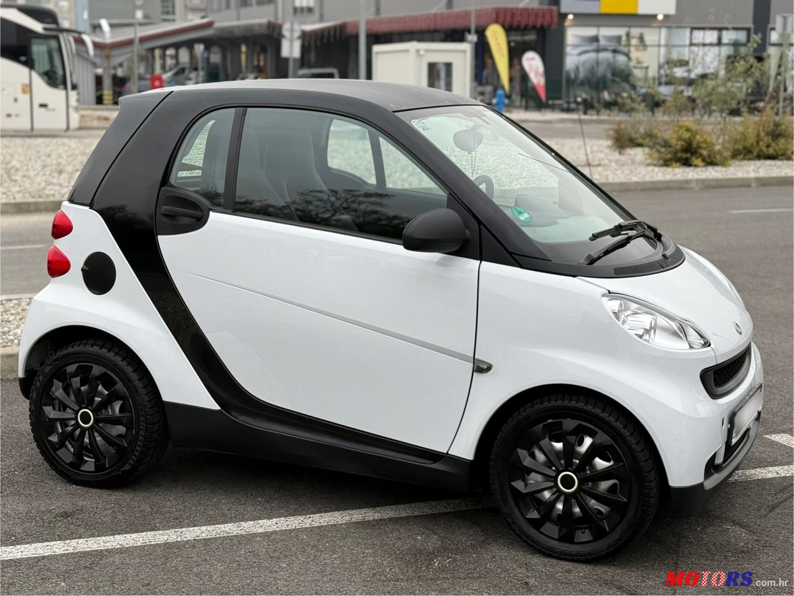 2009' Smart Fortwo photo #5