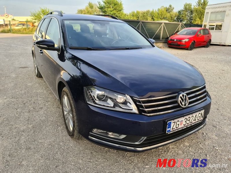 2014' Volkswagen Passat Variant photo #2