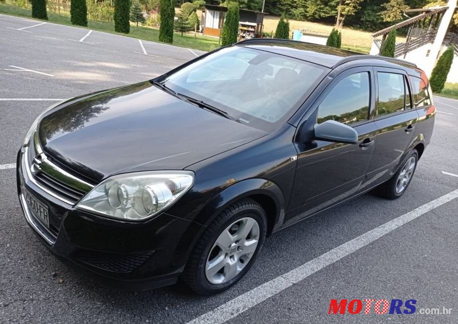 2007' Opel Astra Karavan photo #1