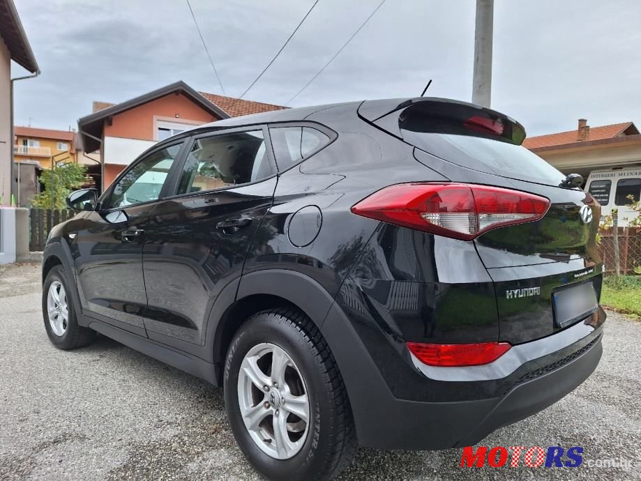2015' Hyundai Tucson 1.7 Crdi photo #2